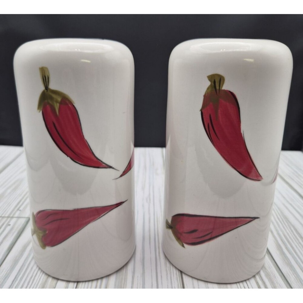 Tabletops Unlimited Kitchen Prep 201 Spice Shaker Set--Cheese and Pepper Flakes